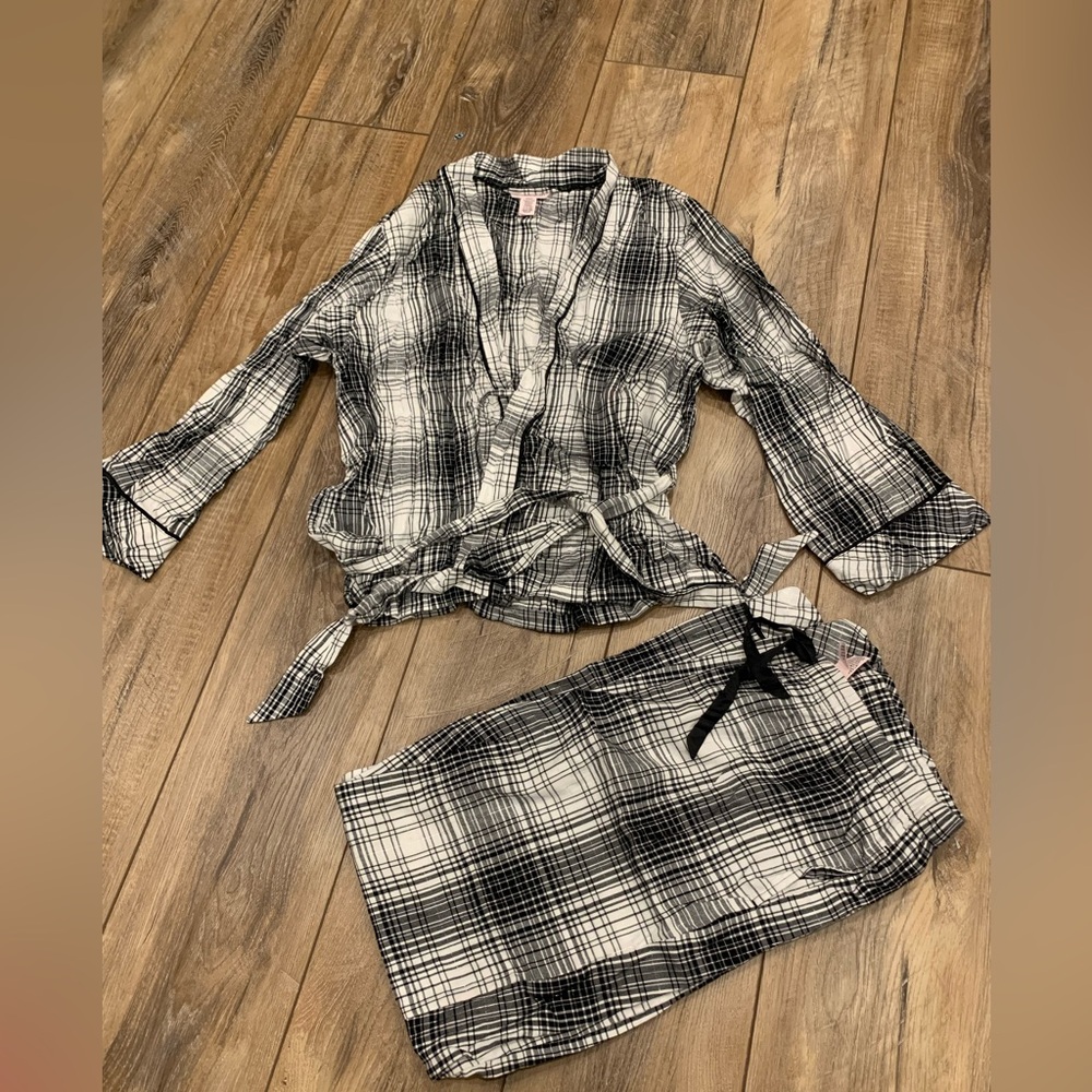 Victoria’s Secret Flannel Pajama Set